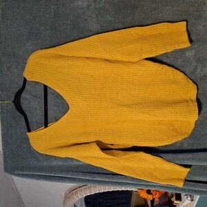 Elegant Yellow V-Neck Sweater